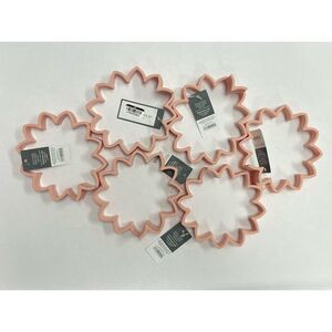 (6) COUNT NEW - Silicone Pancake Mold‎ Flower - THRESHOLD